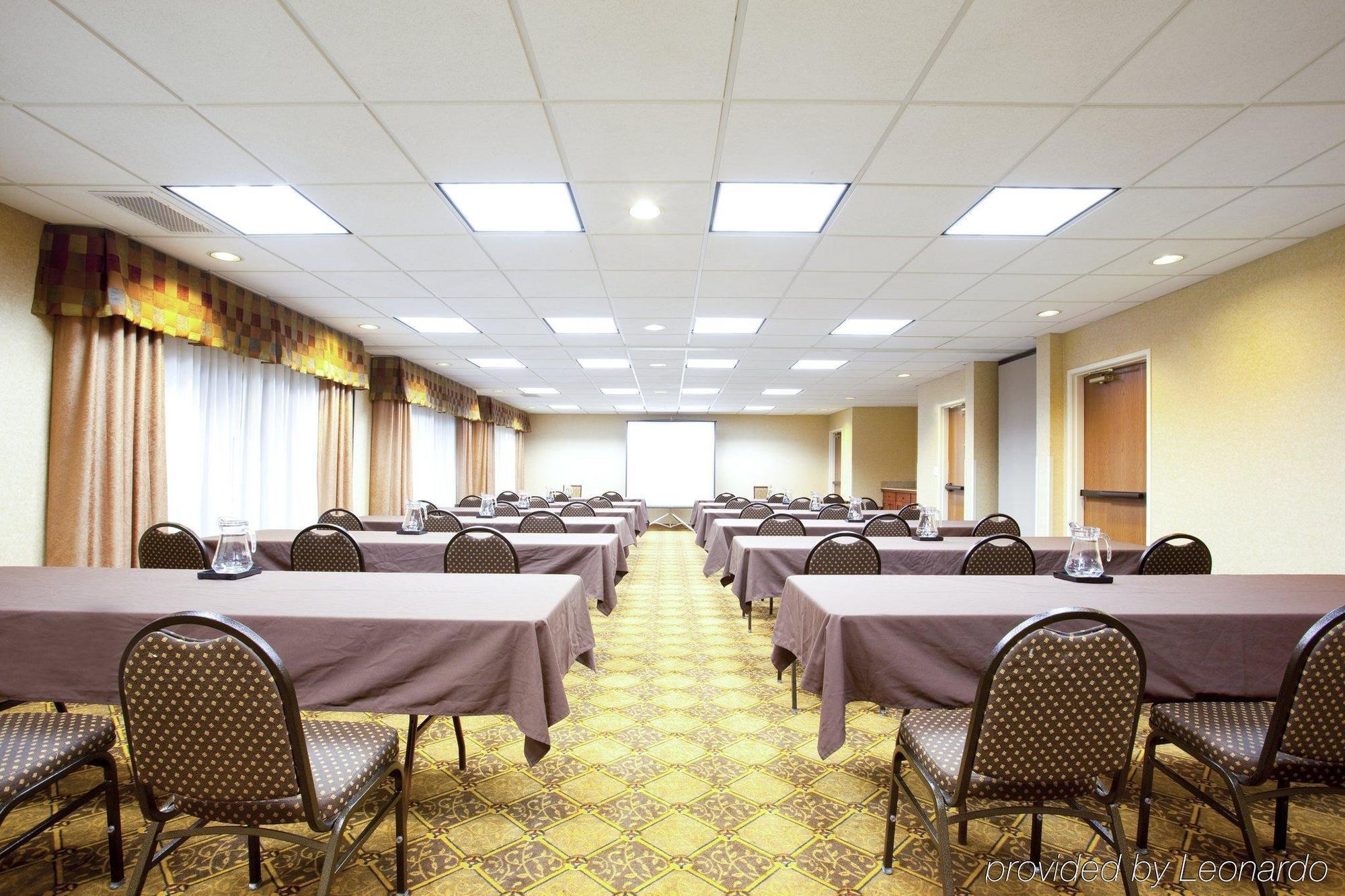 Holiday Inn Express Chicago Northwest-Vernon Hills By Ihg Instalações foto