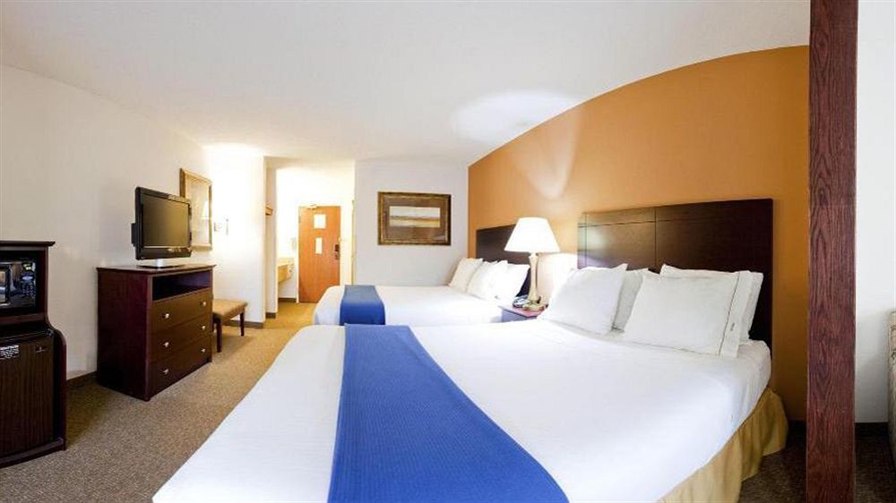 Holiday Inn Express Chicago Northwest-Vernon Hills By Ihg Exterior foto